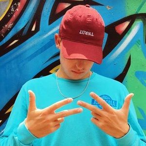 Meet your Posher, Gavin